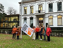 vlag hijsen orange the world